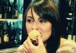 A Verónica le encantan los pinchos de de su ciudad