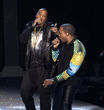 Kanye West y Jaz-Z han saboreado las mieles del éxito como dúo en "Watch The Crone", además la pareja se ha embolsado más de cuatro millones de euros por ofrecer un show privado