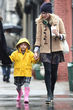 Michelle Williams junto a su hija Matilda, fruto de su matrimonio con el fallecidoo Heath Ledger