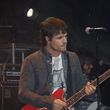 Dani Martín, ¡marcándose unos acordes con la guitarra!