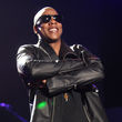 La sonrisa no se borra de la cara de Jay-Z, que presume con orgullo de su reciente paternidad La sonrisa no se borra de la cara de Jay-Z, que presume con orgullo de su reciente paternidad