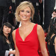 Stacy Keibler vuelve a atraer todas las miradas con un traje rojo Valentino Stacy Keibler vuelve a atraer todas las miradas con un traje rojo Valentino