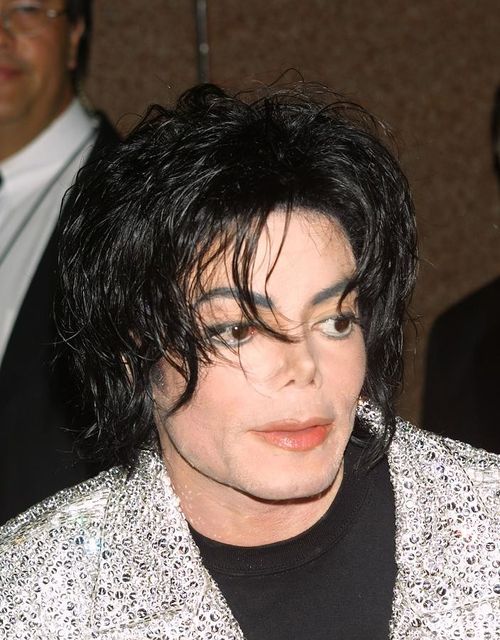 Michael Jackson, Johnny Depp, Zac Efron, Usher - Michael Jackson podría sumarse a la larga lista de estrellas con biopic Michael Jackson, Johnny Depp, Zac Efron, Usher - Michael Jackson podría sumarse a la larga lista de estrellas con biopic